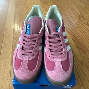 Adidas gazelle ‘almost pink gum’ sneakers